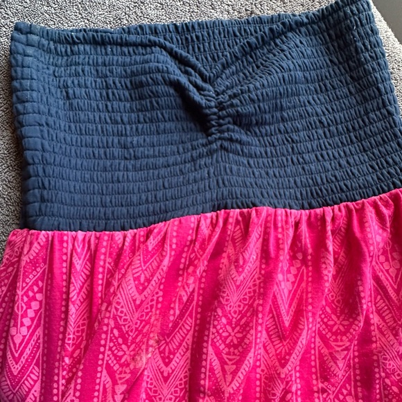 Cute sundress - Picture 3 of 3